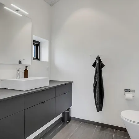 Gorgeous In With Wifi Holiday home