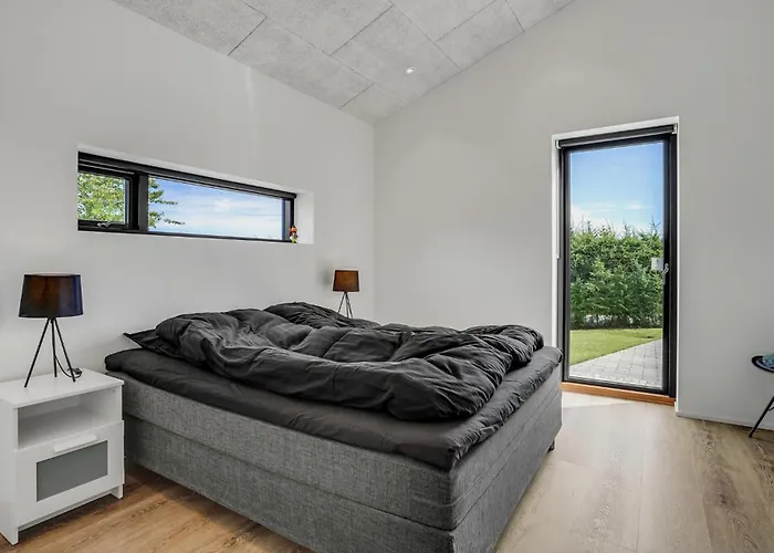 Gorgeous In With Wifi *